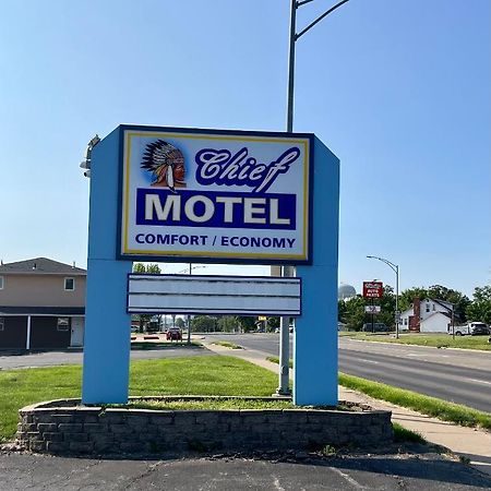 Chief Motel Keokuk ภายนอก รูปภาพ