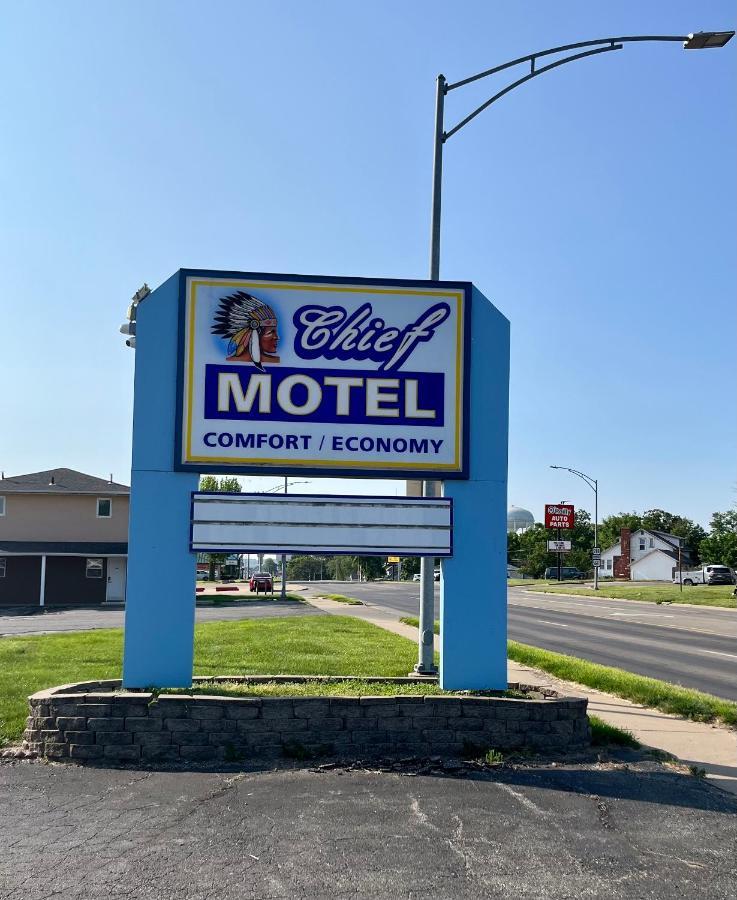 Chief Motel Keokuk ภายนอก รูปภาพ
